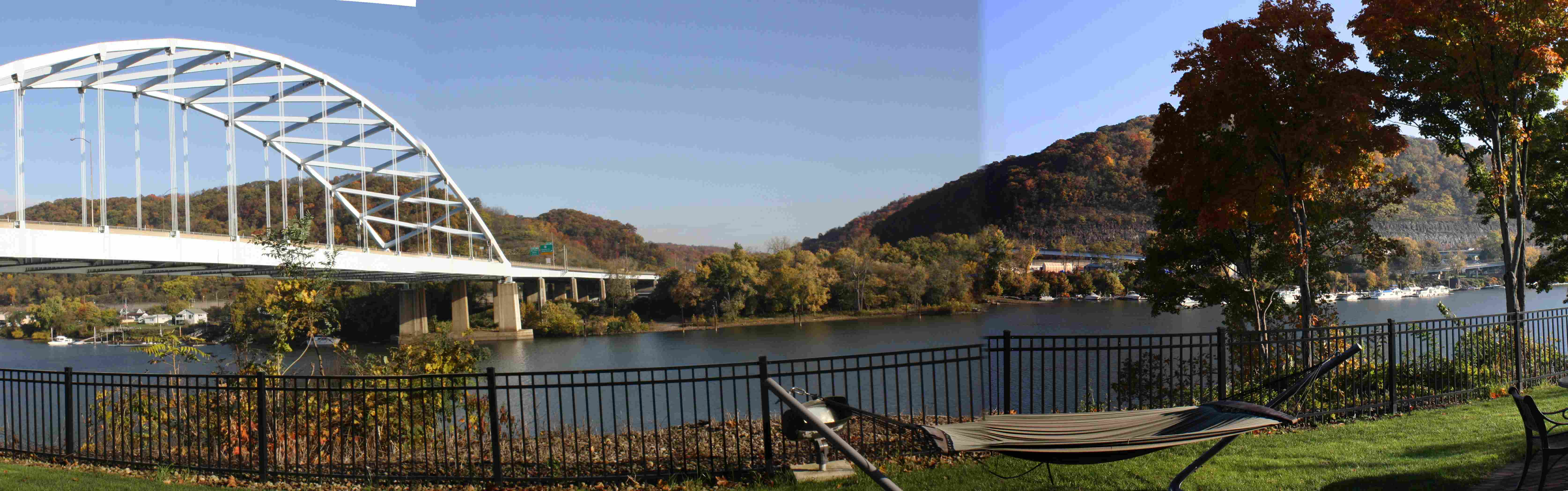 2012-10-19 Neville Island View.jpg